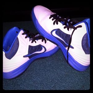 Nike Womens Basketball Shoes Size 9
